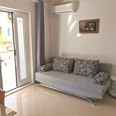 Apartament Borka *
