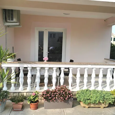 Borka Apartman Kali